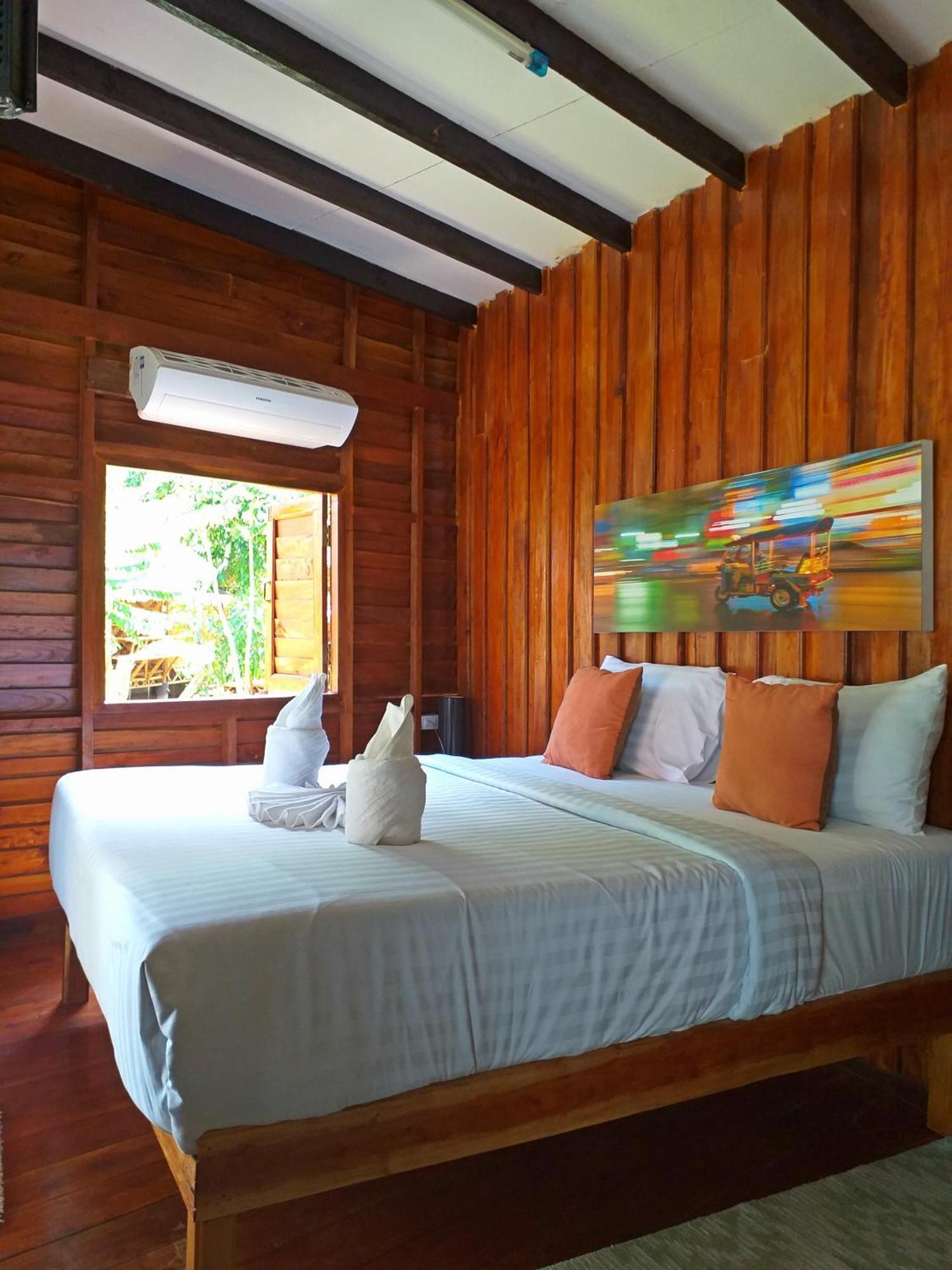 The Ford Sunset Beach Resort Wok Tum Luaran gambar