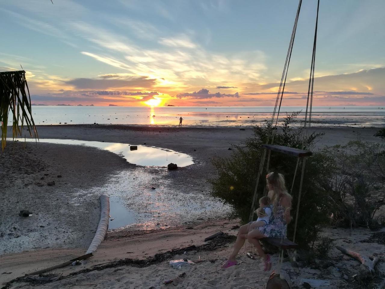 The Ford Sunset Beach Resort Wok Tum Luaran gambar