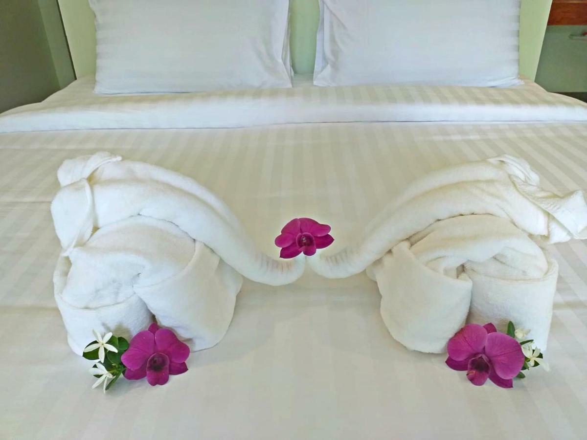 The Ford Sunset Beach Resort Wok Tum Luaran gambar